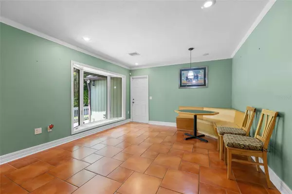 1633 NW 19TH CIR, Gainesville, FL 32605