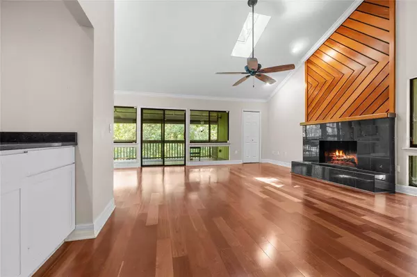 1633 NW 19TH CIR, Gainesville, FL 32605