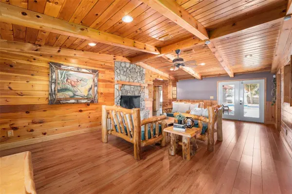 137 SW MEADOW TER, Lake City, FL 32024