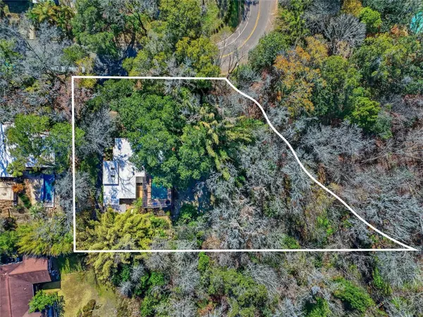 2074 NW 11TH RD, Gainesville, FL 32605