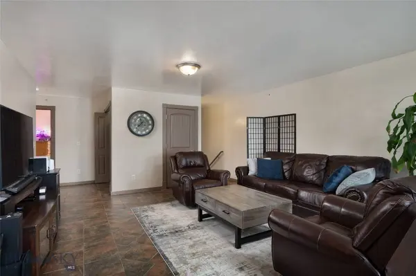 1132 Cruiser LN #F, Belgrade, MT 59714