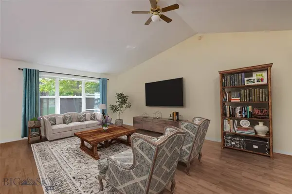 1016 Sunrise DR, Belgrade, MT 59714