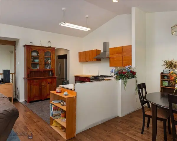 1016 Sunrise DR, Belgrade, MT 59714