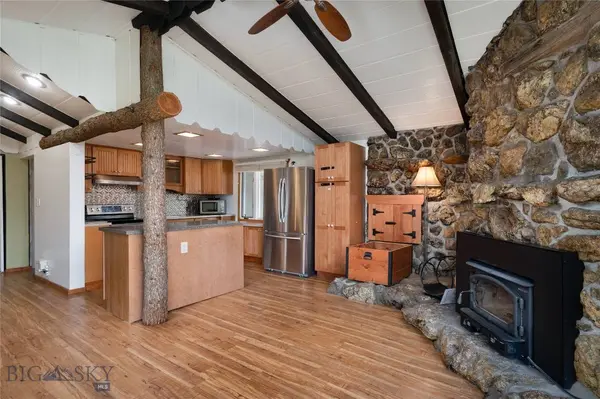 403 4th AVE NE, White  Sulphur  Springs, MT 59645