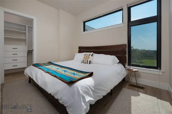 2352 Vaquero Pkwy #205, Bozeman, MT 59718