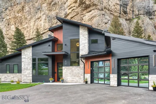 40 Cliff Manor LN, Gallatin Gateway, MT 59730