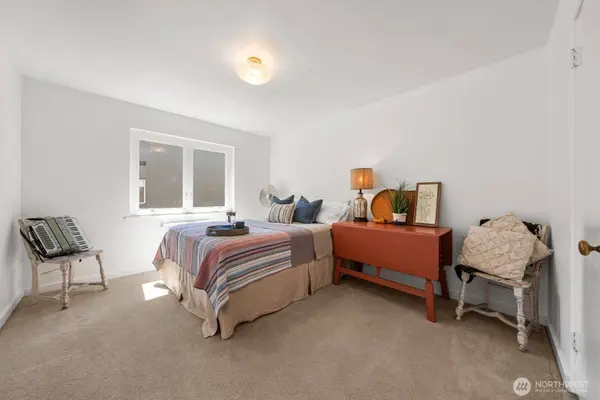 1800 Taylor AVE N #406, Seattle, WA 98109