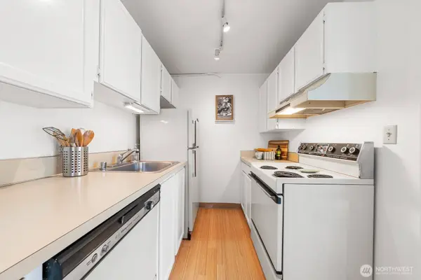 1800 Taylor AVE N #406, Seattle, WA 98109