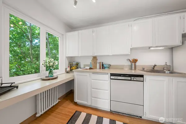 1800 Taylor AVE N #406, Seattle, WA 98109
