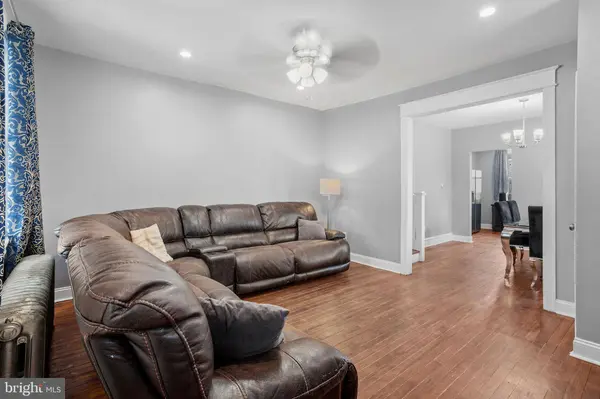 22 LEXINGTON AVE, Lansdowne, PA 19050