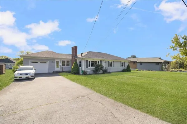17 Varnum AVE, Bristol, RI 02809