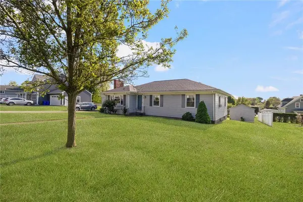 17 Varnum AVE, Bristol, RI 02809