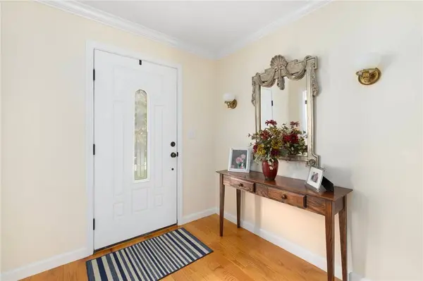 52 Eagle Nest DR, Lincoln, RI 02865