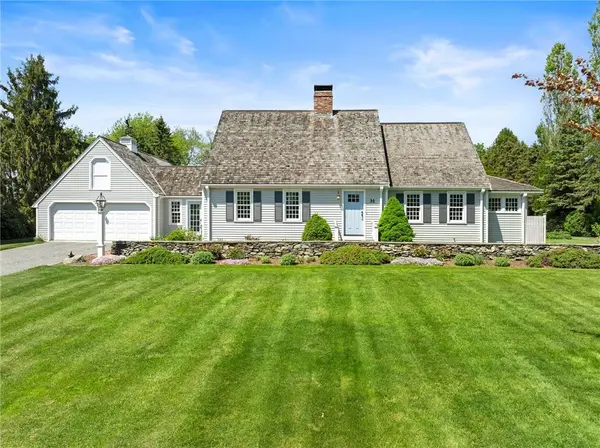 31 Peaceful WAY, Tiverton, RI 02878