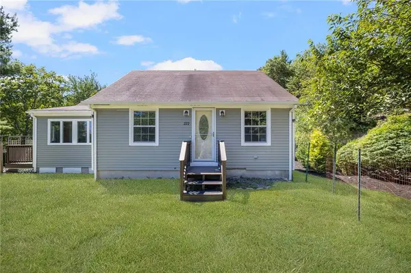222 Old County RD, Smithfield, RI 02917