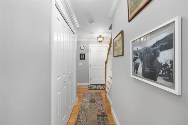 15 Victoria LN, Scituate, RI 02831