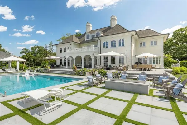 85 Nayatt RD, Barrington, RI 02806
