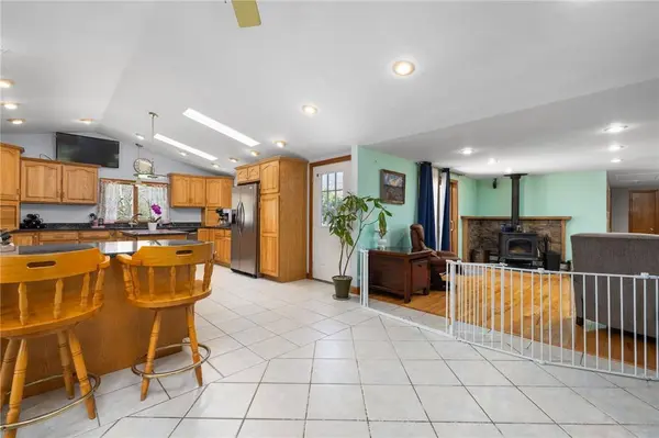 418 Long HWY, Little Compton, RI 02837