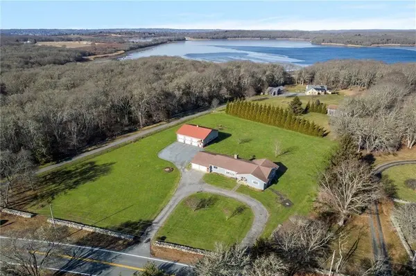 141 Peckham RD, Little Compton, RI 02837