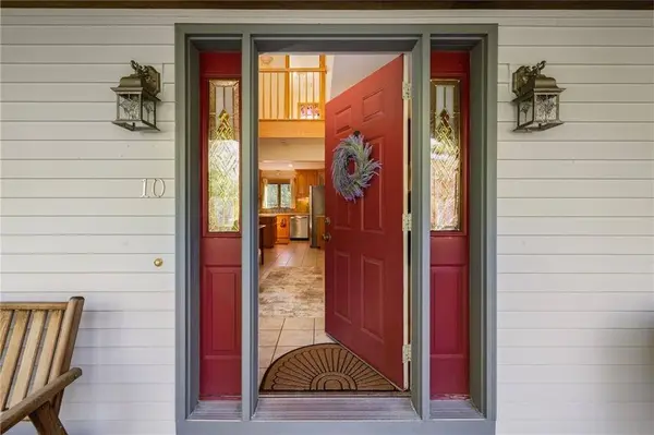 10 Oak Hill RD, Scituate, RI 02831