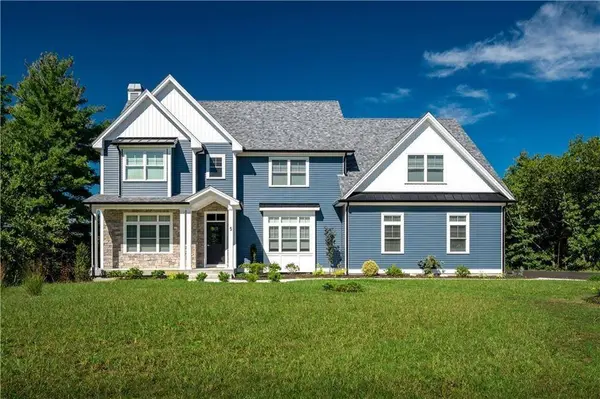 5 Lacey CT, Smithfield, RI 02917