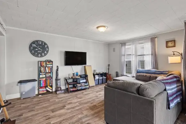 124 Lincoln ST, Woonsocket, RI 02895