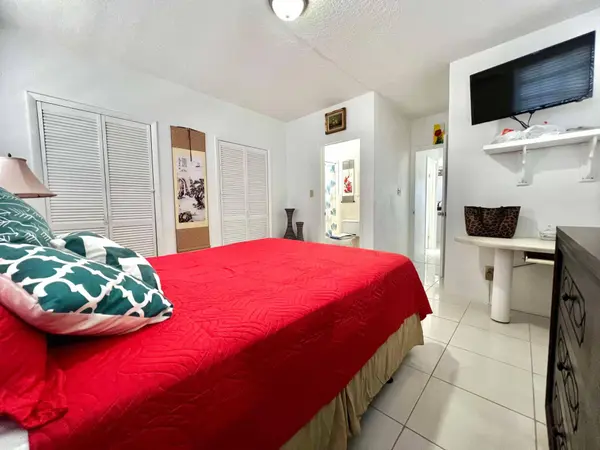 46 JOHN CLARIDGE SUBDIVISION New Providence/Paradise Island,