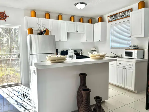 46 JOHN CLARIDGE SUBDIVISION New Providence/Paradise Island,