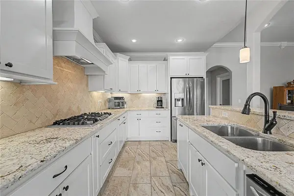 1220 Brandon Way, Bentonville, AR 72713