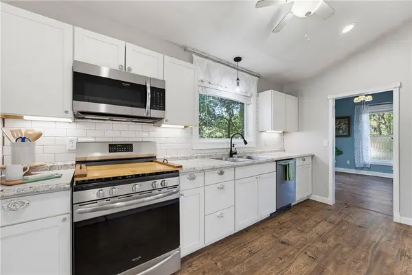403 S Wright St, Siloam Springs, AR 72761