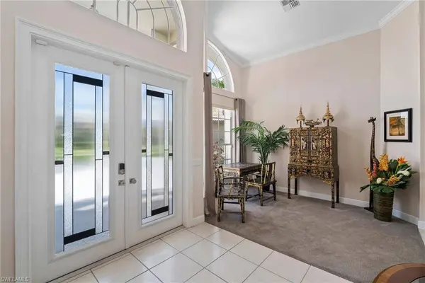 6955 Mauna Loa LN, Naples, FL 34113