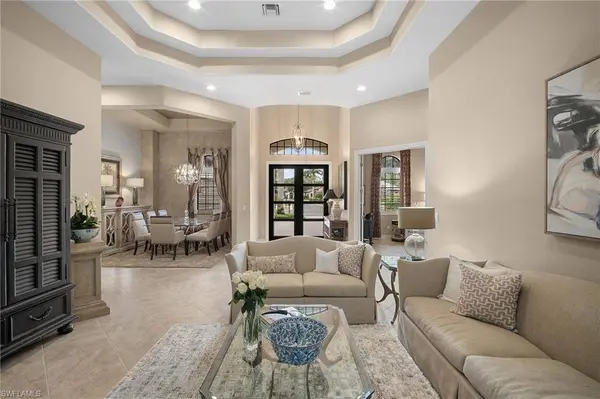 7721 Classics DR, Naples, FL 34113