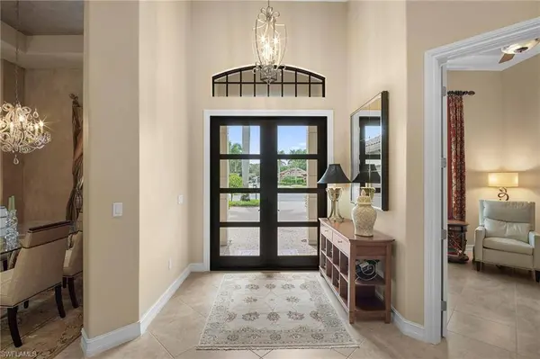 7721 Classics DR, Naples, FL 34113