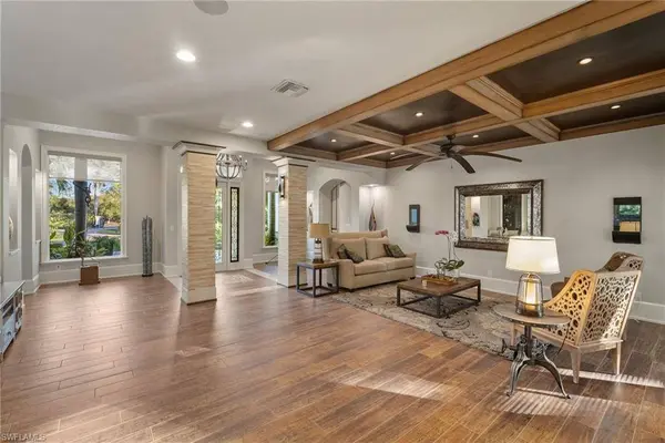 1805 Heritage TRL, Naples, FL 34112