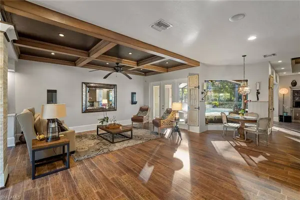 1805 Heritage TRL, Naples, FL 34112
