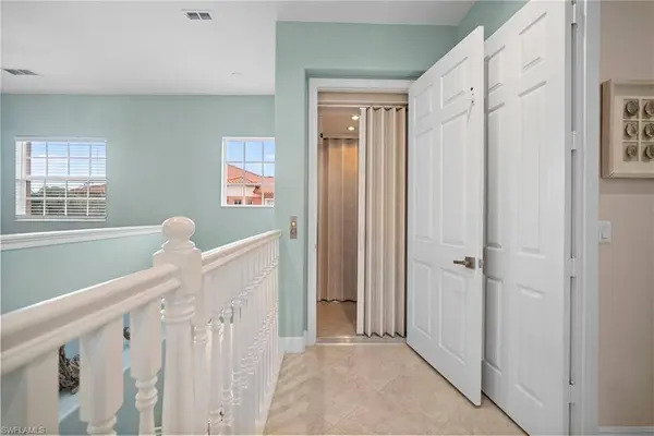 6393 Legacy CIR #2104, Naples, FL 34113