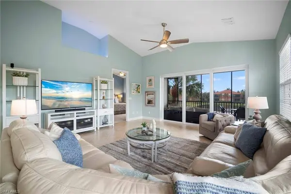 6393 Legacy CIR #2104, Naples, FL 34113