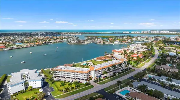 750 W Elkcam CIR #312, Marco Island, FL 34145