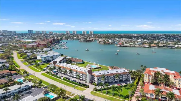 750 W Elkcam CIR #312, Marco Island, FL 34145