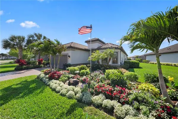 9576 Montelanico LOOP, Naples, FL 34119