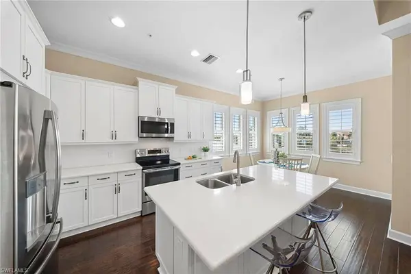 6553 Dominica DR #202, Naples, FL 34113