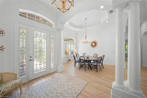 8844 Mustang Island CIR, Naples, FL 34113