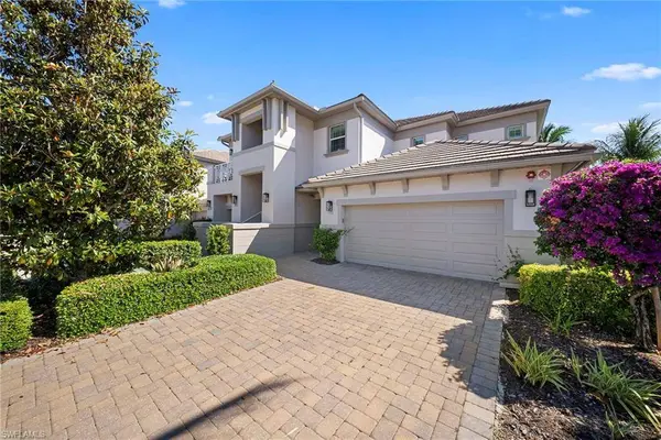 8030 Signature Club CIR #6, Naples, FL 34113