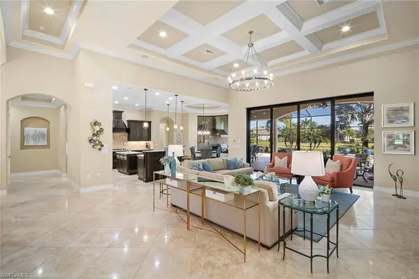 6482 Carema LN, Naples, FL 34113