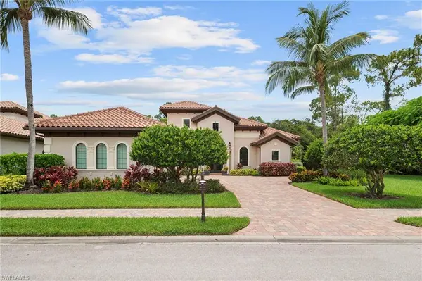 6477 Costa CIR, Naples, FL 34113