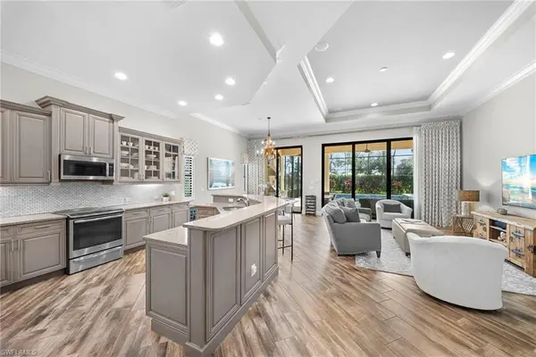 6502 Roma WAY, Naples, FL 34113