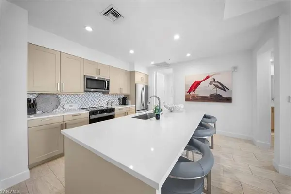 1111 Central AVE #217, Other, FL 34102