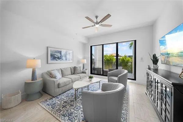 1111 Central AVE #217, Other, FL 34102