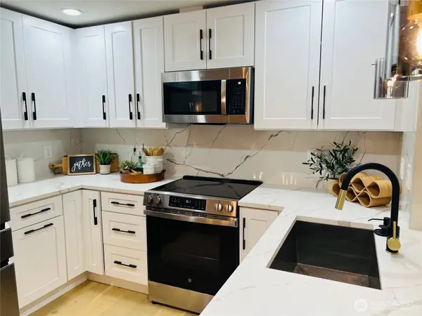 1114 232nd PL SW, Bothell, WA 98021