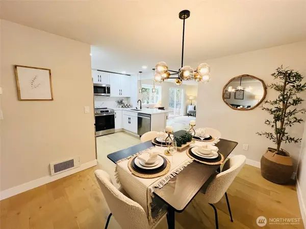 1114 232nd PL SW, Bothell, WA 98021